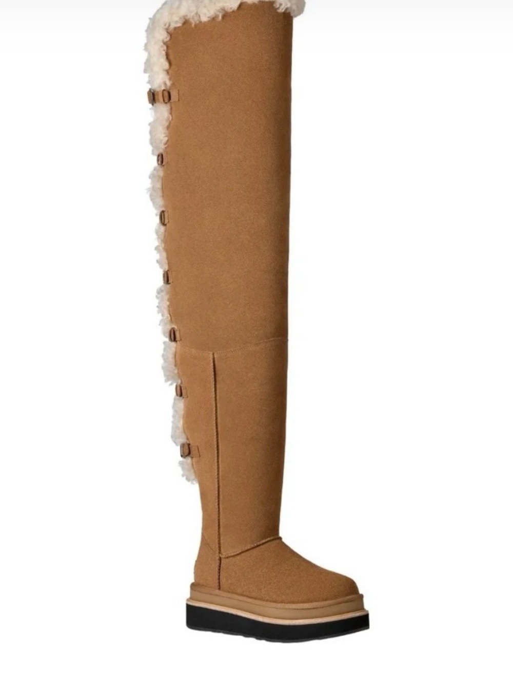 As is see notes. Ugg x sacai collab size 8